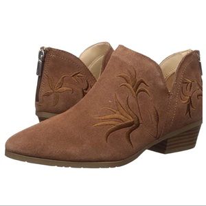 Kenneth Cole Reaction Side Gig tan embroidered leather ankle boots